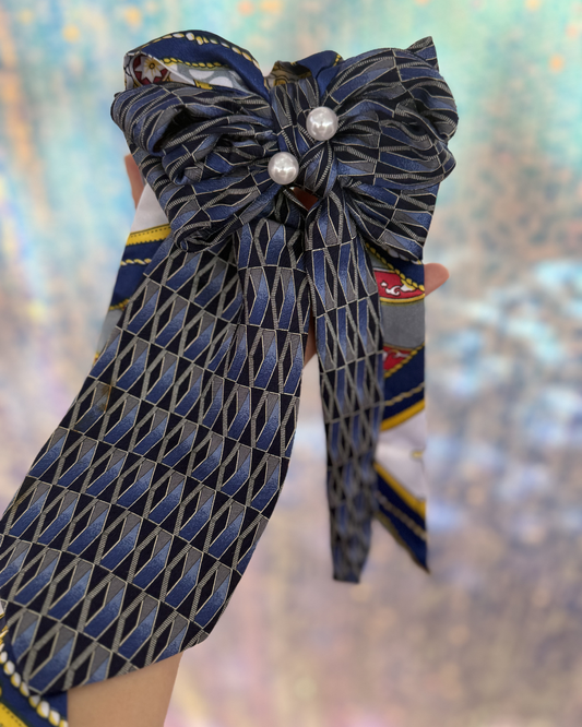 The Bleus Bow