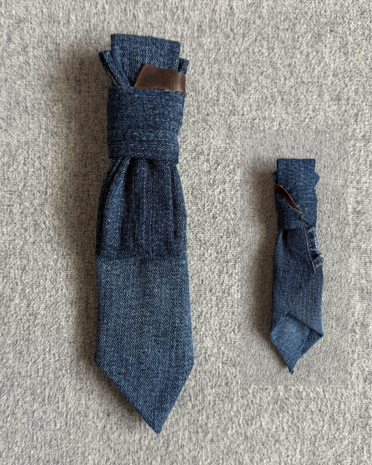 Mini Bleu Tie with Leather
